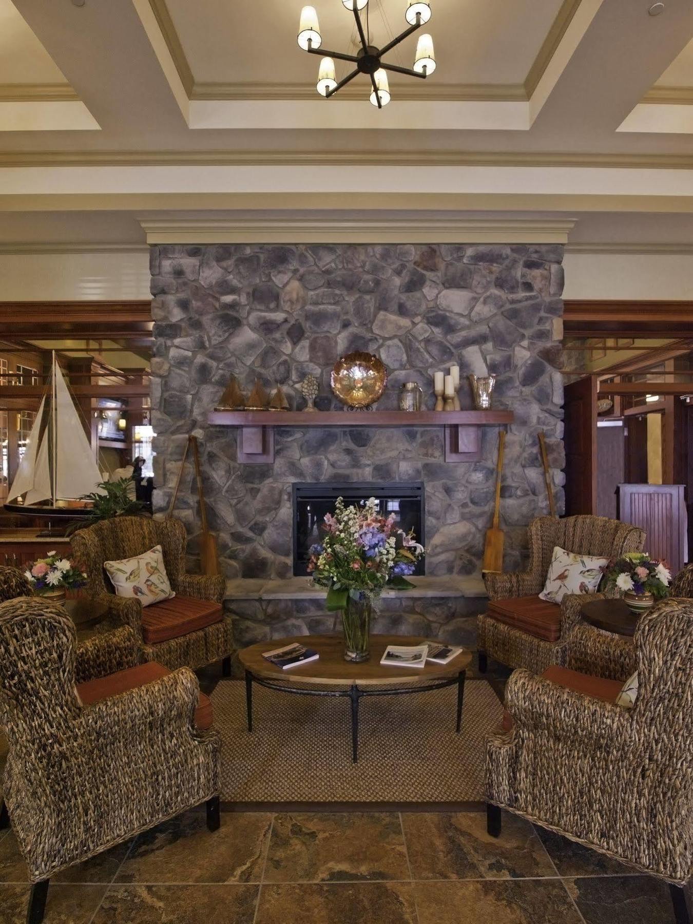 Hotel 1000 Islands Harbor