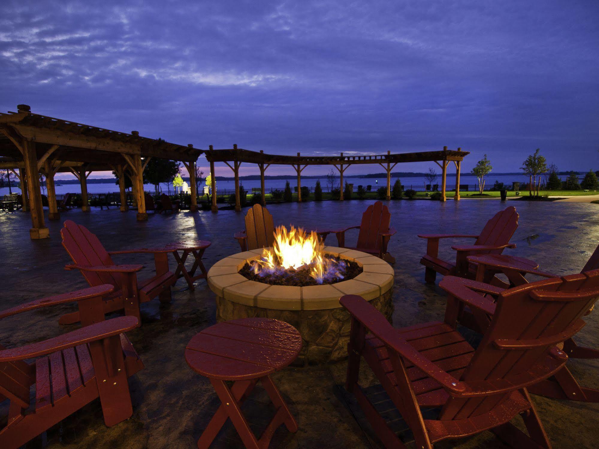 1000 Islands Harbor Hotel 4*